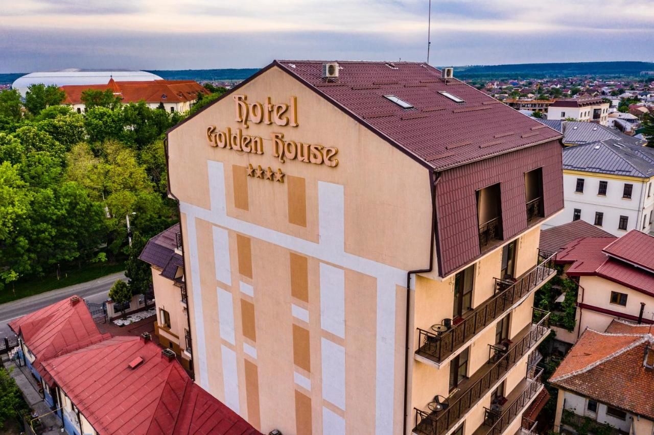 Отель Hotel Golden House Крайова-6